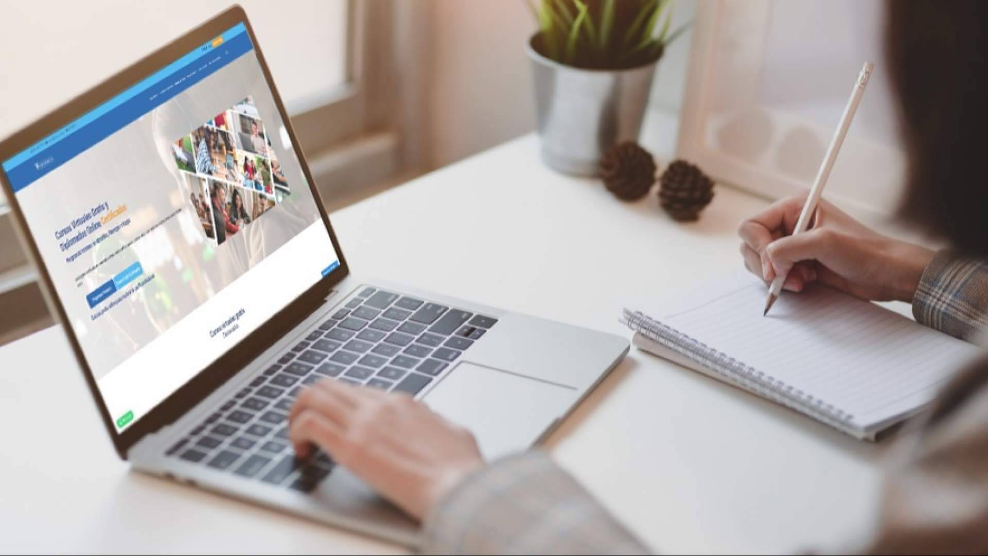 Colombia vive un boom de educación online gratuita con más de 1,2 millones de estudiantes